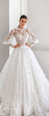 Exclusive consultation with the lookbook stylist